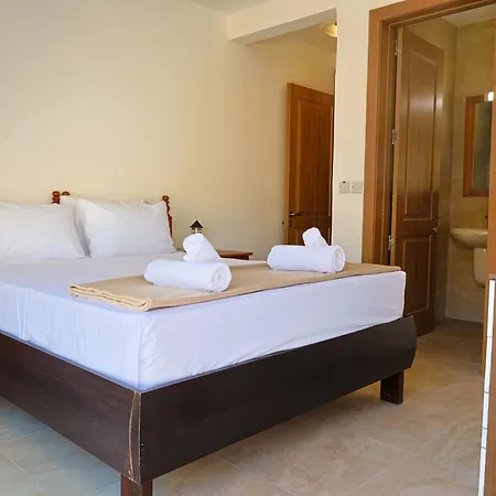 Sunny 3br With Balcony And Shared Pool , Wifi In Gozo