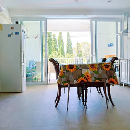 Apartment Sunny 3br With Balcony And Shared Pool , Wifi In Gozo *