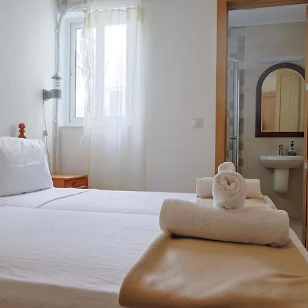 Sunny 3br With Balcony And Shared Pool , Wifi In Gozo *