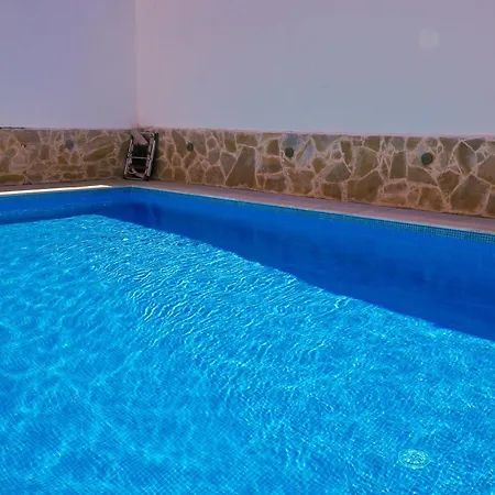 Sunny 3br With Balcony And Shared Pool , Wifi In Gozo *
